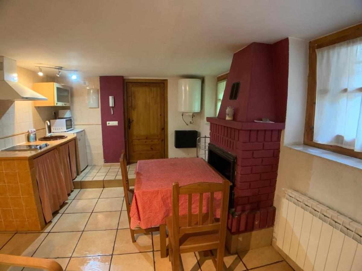 Otium Apartamentos Borda Siete Benasque Bagian luar foto